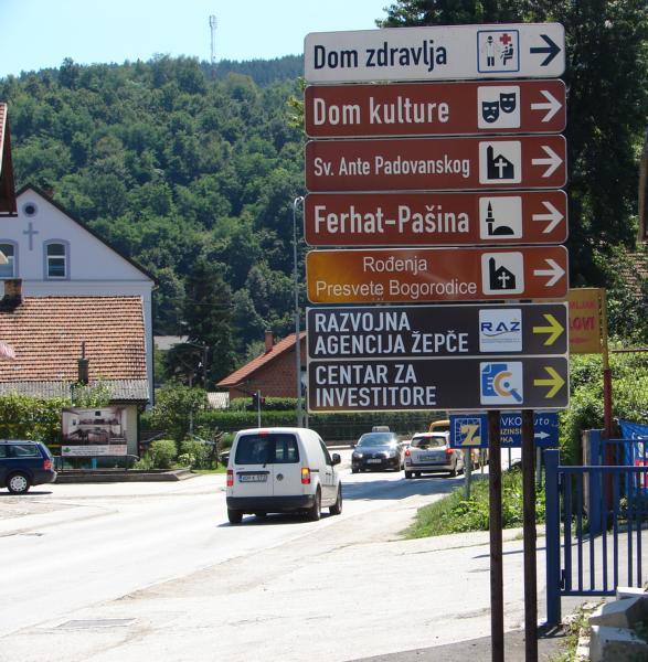 images_K800_DSC00067 Postavljeni jumbo plakat i putokazi Centra za investitore Žepče