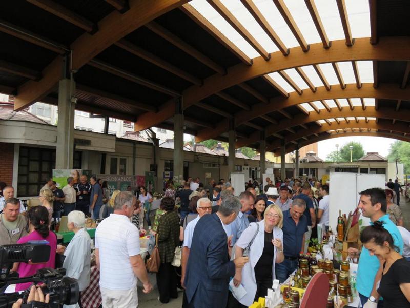 IMG_1262 Sajam „Dani maline i meda“ Žepče 2019.