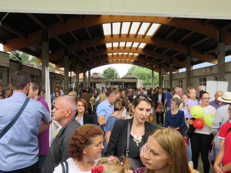 IMG_1289 Sajam „Dani maline i meda“ Žepče 2019.